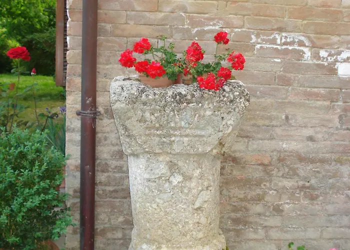 农家乐 弗尼斯旅馆 *