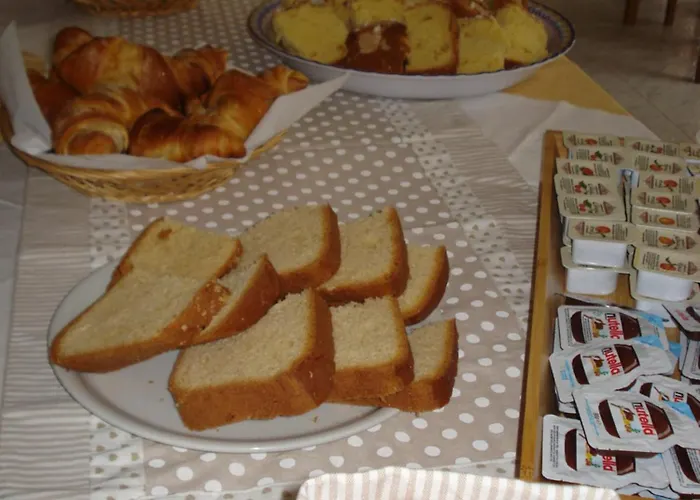 农家乐 弗尼斯旅馆 *